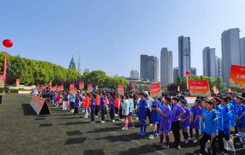 谢晖亲临助威！徐汇青少年足球小将，逐梦正当时