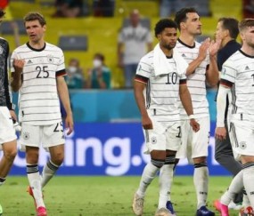 【前瞻】勒夫豪赌拜仁体系 京多安or克罗斯将被弃？